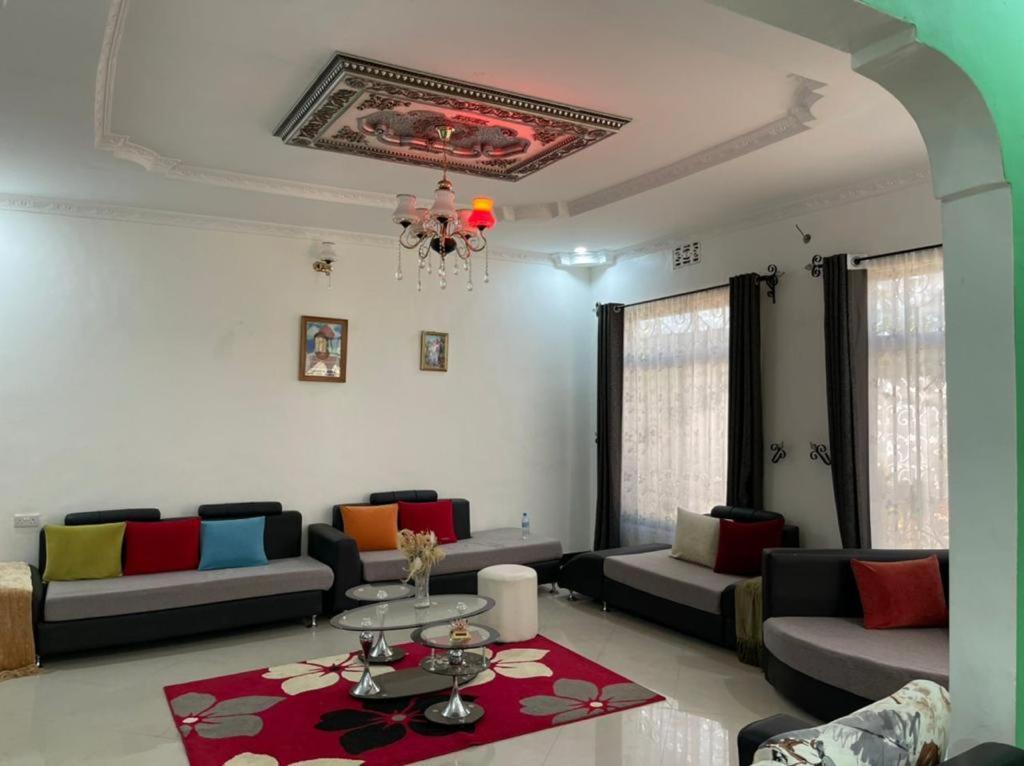 Evelina House Hostel Boma la Ngombe Kültér fotó